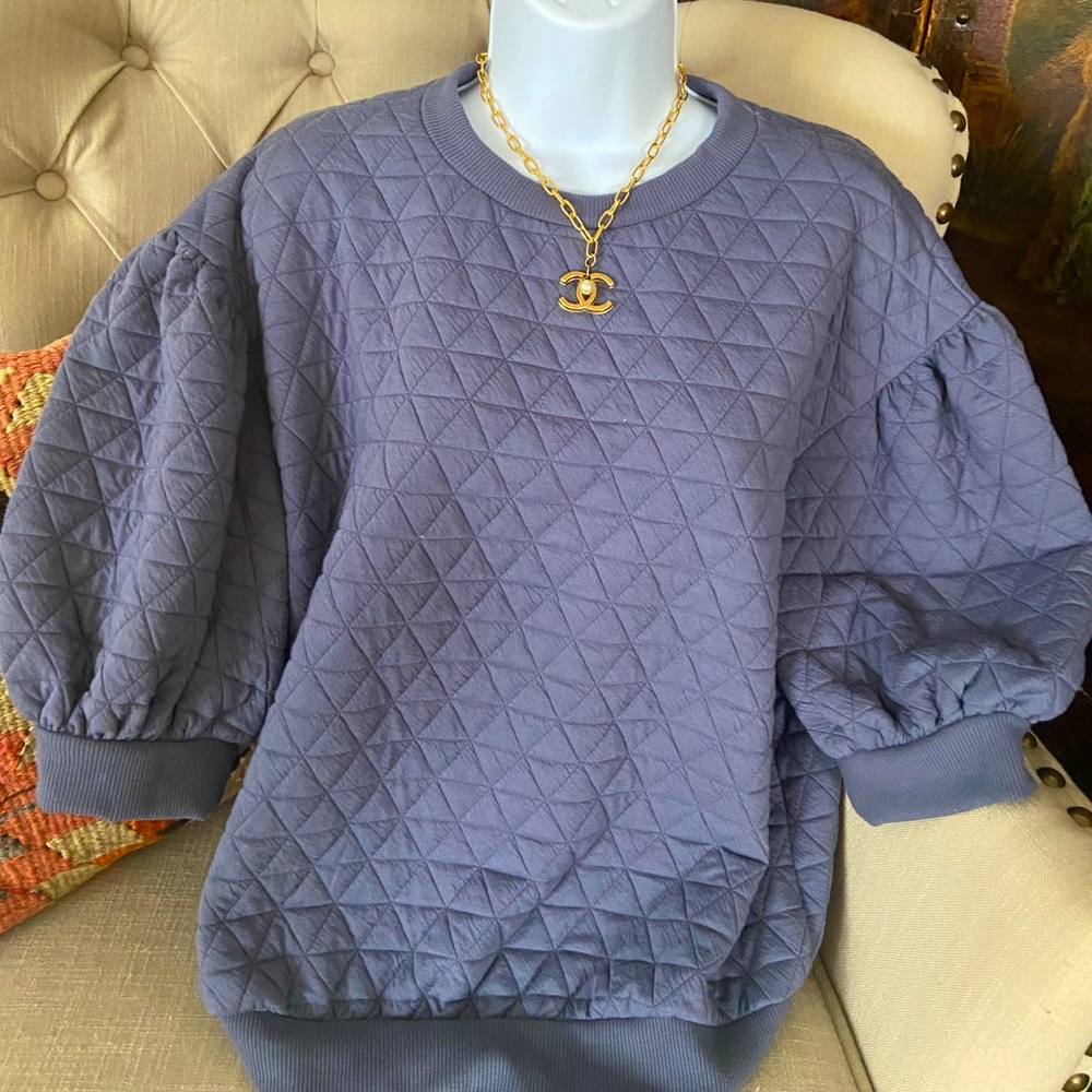 Puff sleeve quilted top